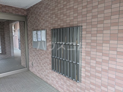 22/30 エントランス