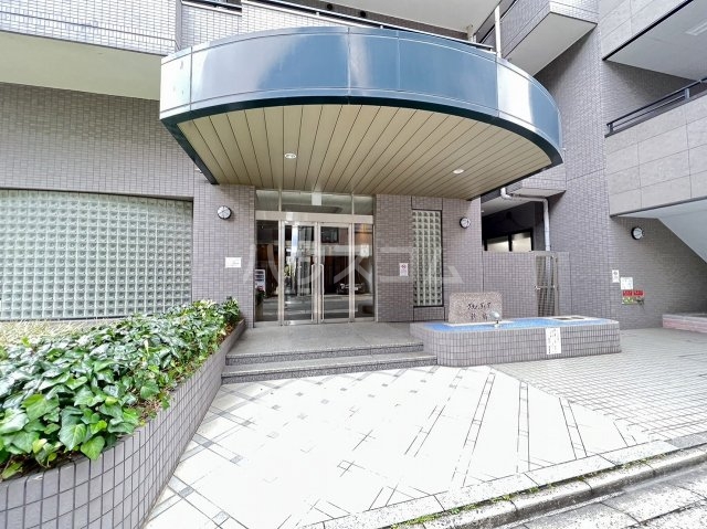 4/5 エントランス