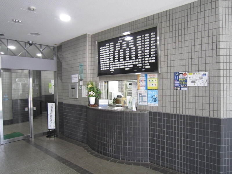 13/23 エントランス