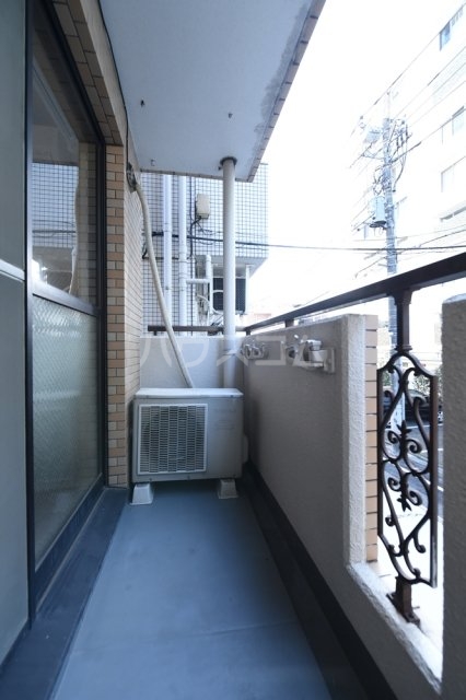 14/23 バルコニー