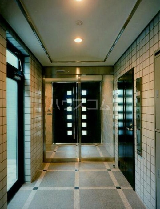 16/24 エントランス