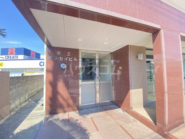 21/29 エントランス