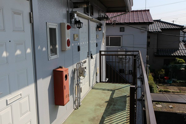 20/30 エントランス