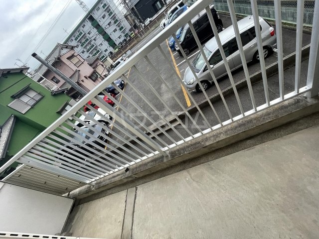 20/27 バルコニー