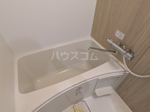13/30 浴室