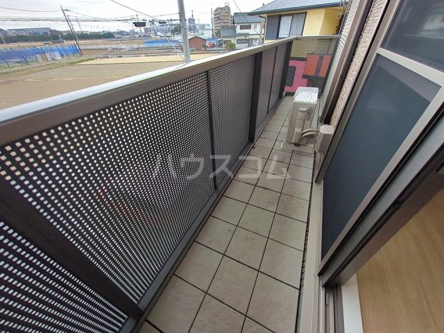 14/28 バルコニー