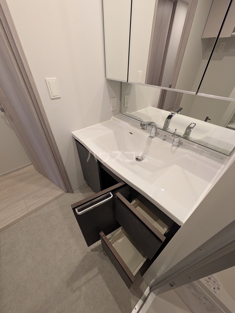 13/30 バルコニー