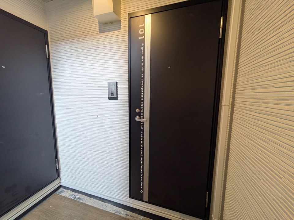 16/26 エントランス