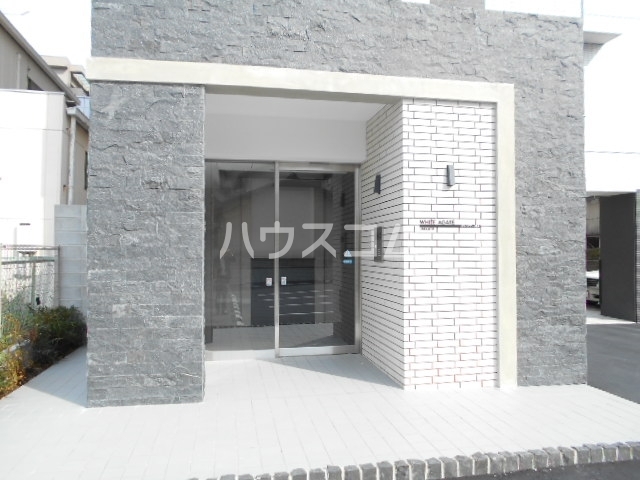 14/15 エントランス