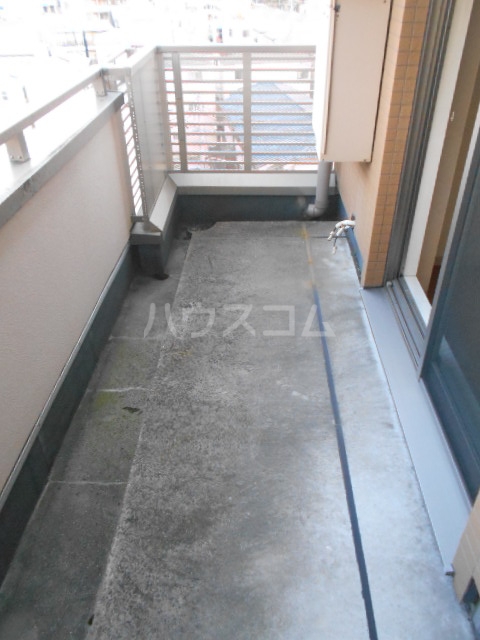 20/30 バルコニー