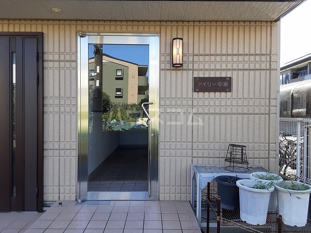 3/6 エントランス