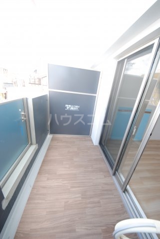 23/30 バルコニー