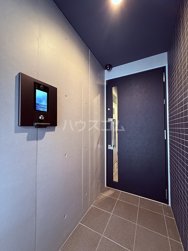 14/19 エントランス