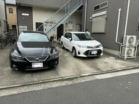 14/17 駐車場