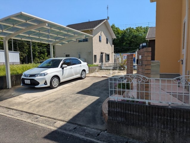 28/30 駐車場