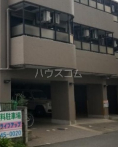 14/23 エントランス