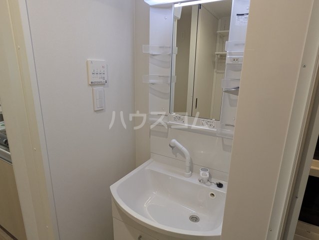 18/30 洗面
