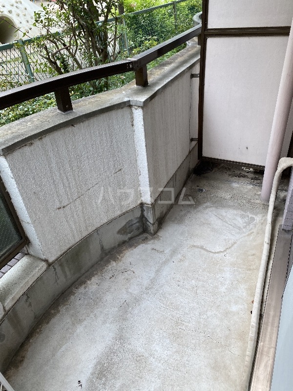 21/30 バルコニー