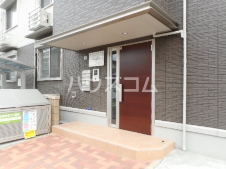 16/25 エントランス