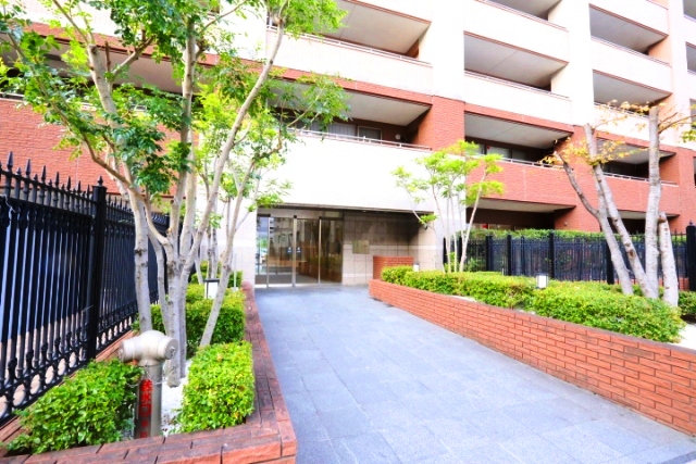 19/21 エントランス