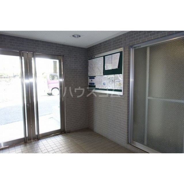 17/26 エントランス