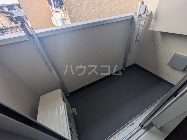 25/30 バルコニー