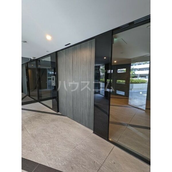 13/21 エントランス