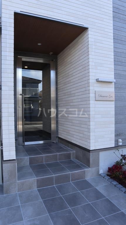 16/25 エントランス