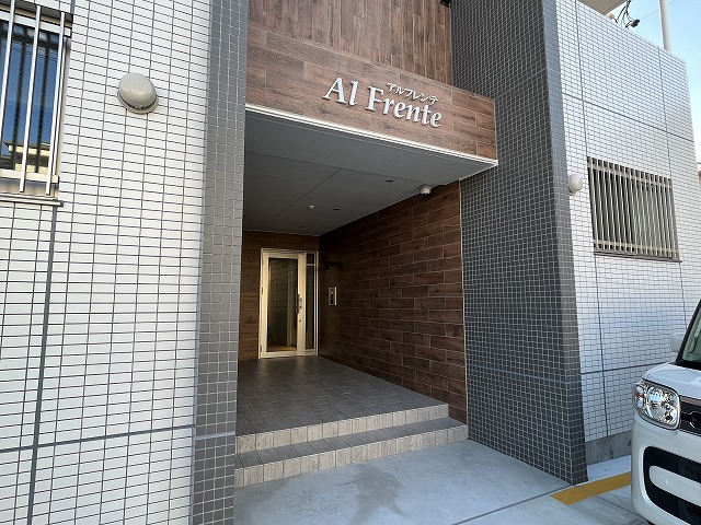 2/5 エントランス