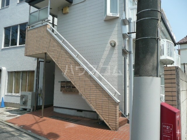 14/18 エントランス