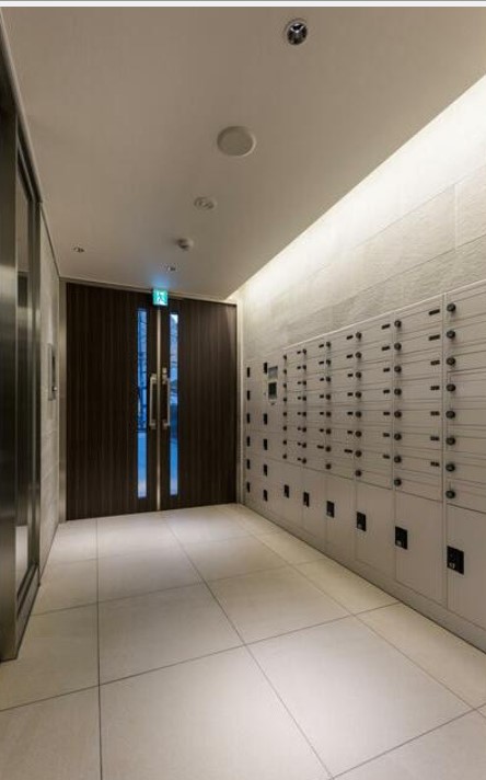 15/22 エントランス