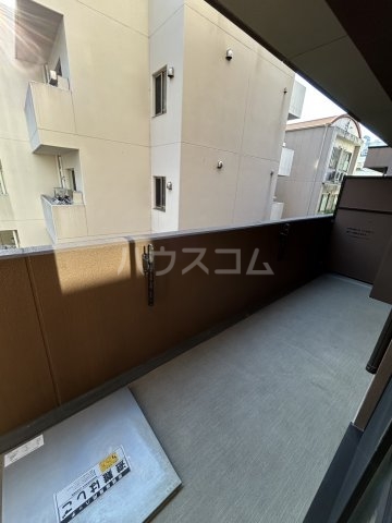 14/22 バルコニー