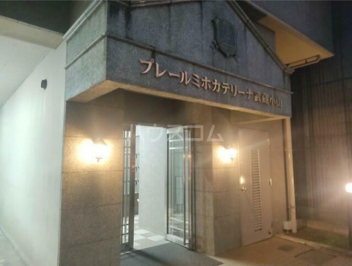 14/22 エントランス