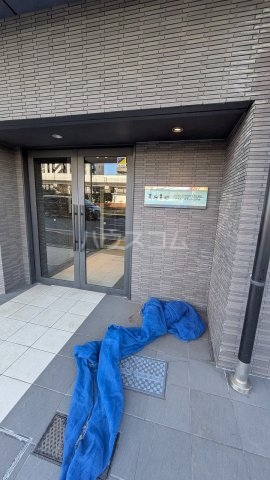 20/24 エントランス