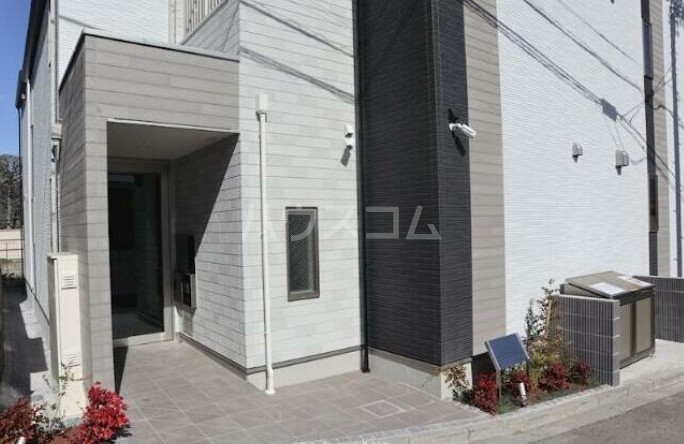 17/26 エントランス