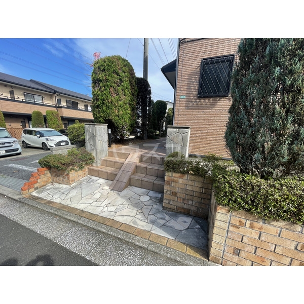 2/3 エントランス