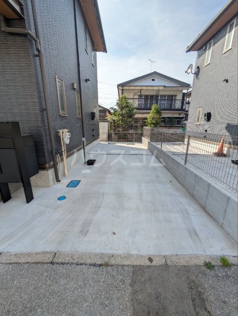 22/30 駐車場