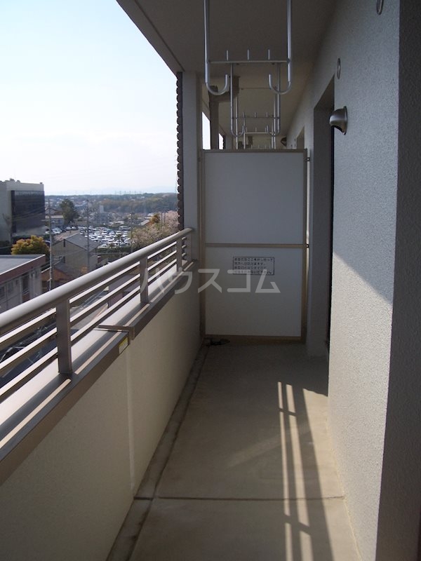 18/25 バルコニー