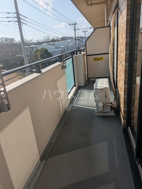 16/27 バルコニー