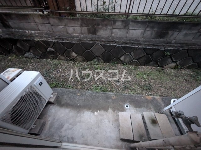 16/27 バルコニー