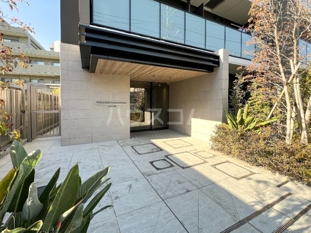 17/26 エントランス