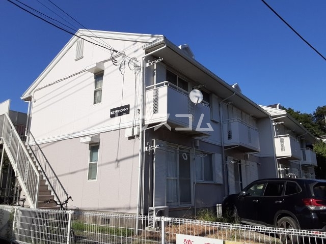 15/23 エントランス