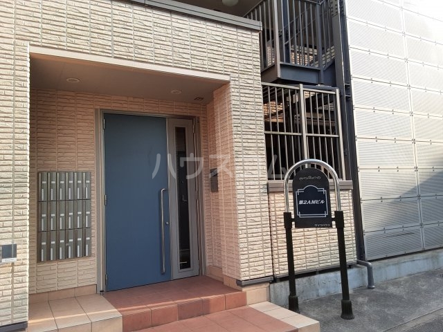 20/23 エントランス