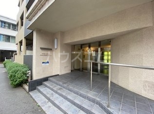 15/25 エントランス