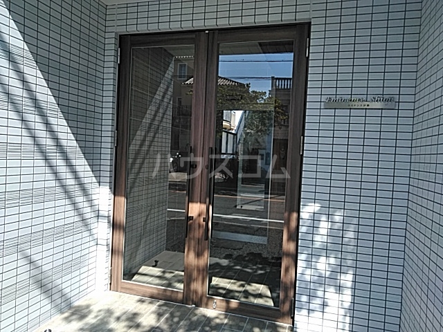 29/30 エントランス