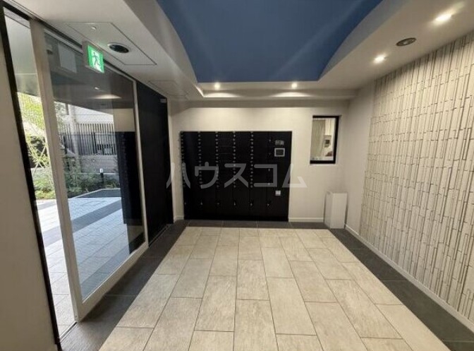 19/24 エントランス