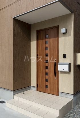 17/23 エントランス