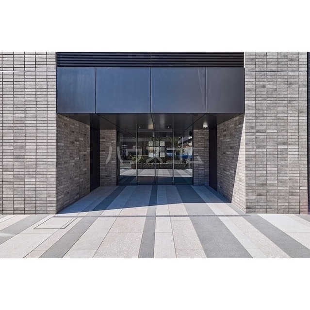 16/26 エントランス