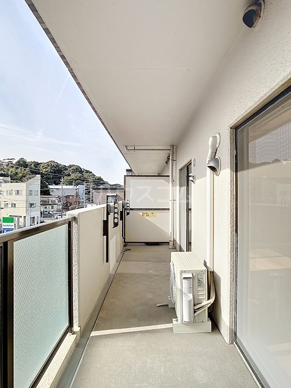 13/20 バルコニー