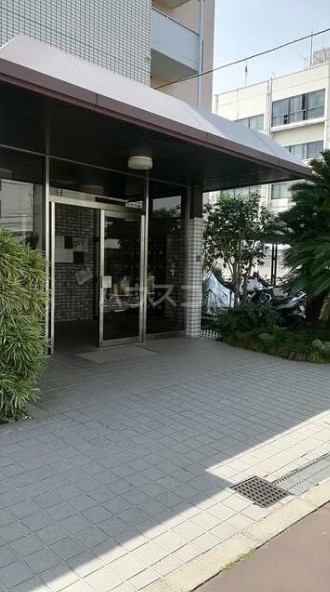 14/21 エントランス